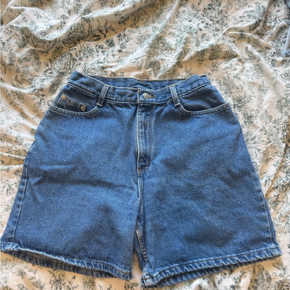 Women's Mid to High-Rise Blue Denim Shorts
